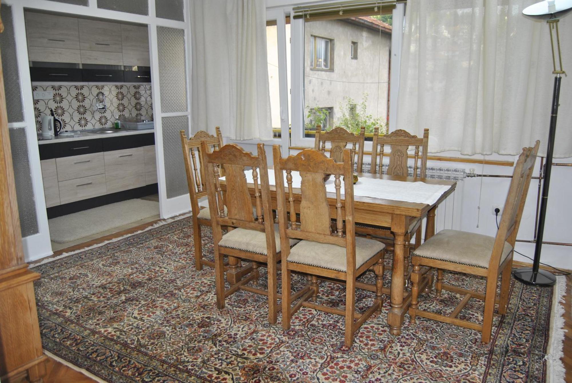 Family & Friends -free Parking Apartment Sarajevo